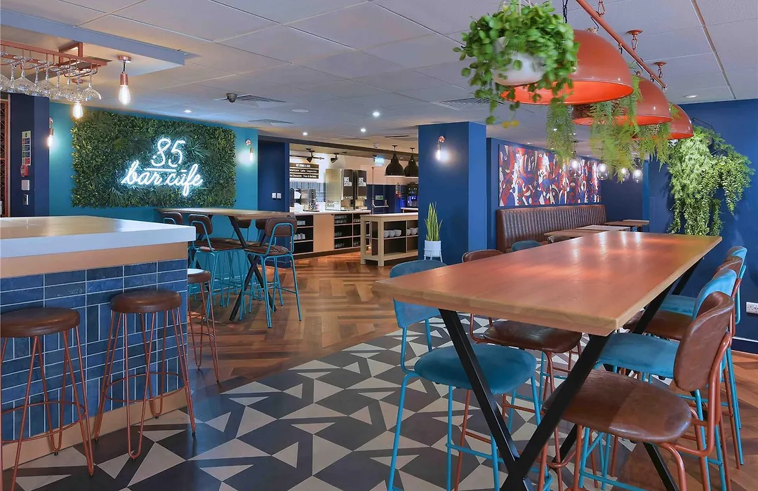 Travelodge Birmingham Airport-1