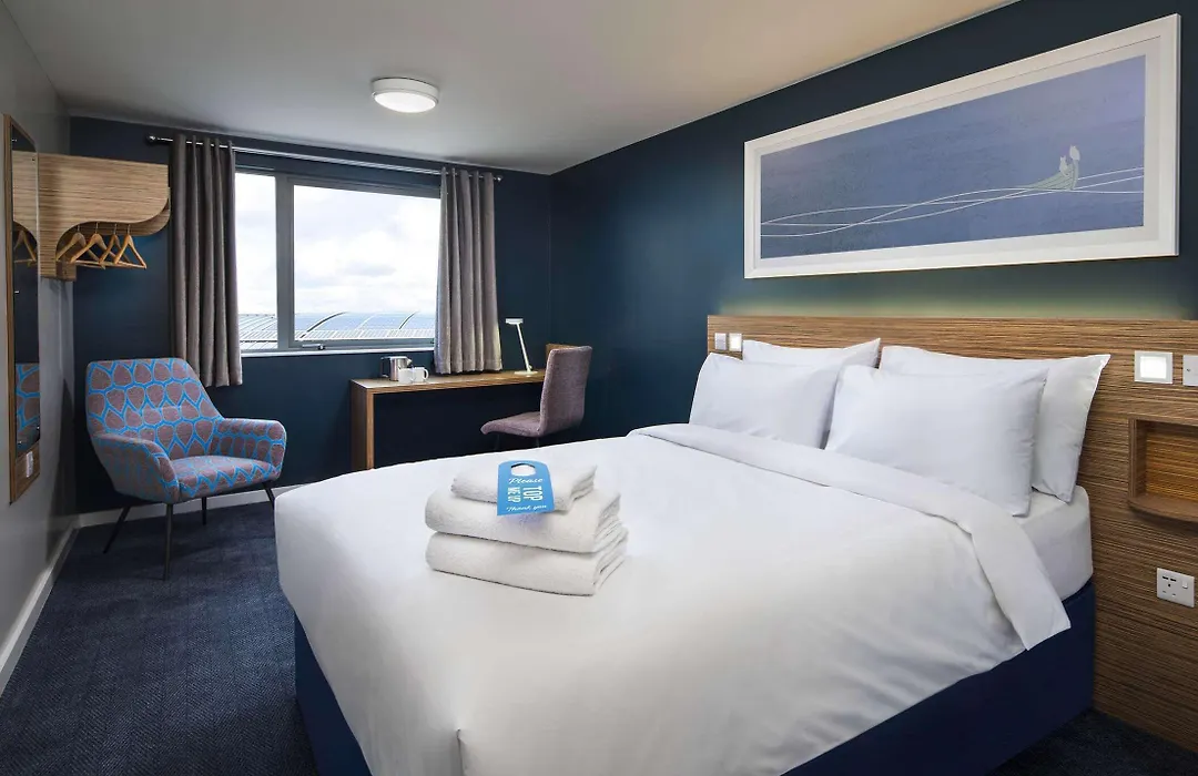 Travelodge Birmingham Airport-1